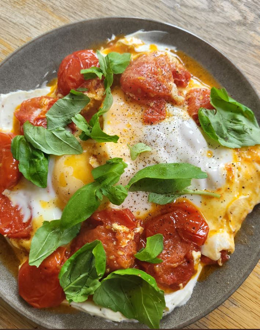 15 Minute Brunch - Tomato Cream Cheese Labneh and Egg Brunch
